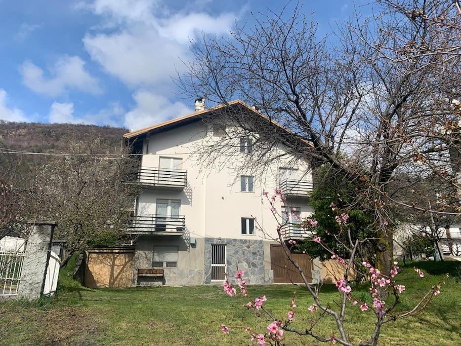 Casa Vacanza Leonardo Daire Chambave Dış mekan fotoğraf